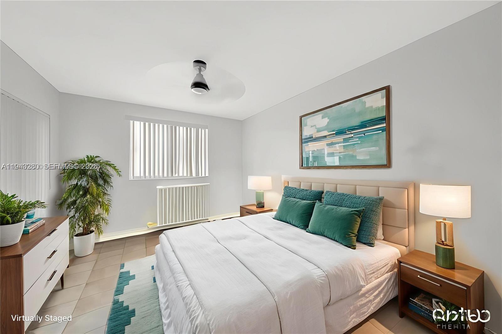 ROYAL GRAND CONDO - Residential