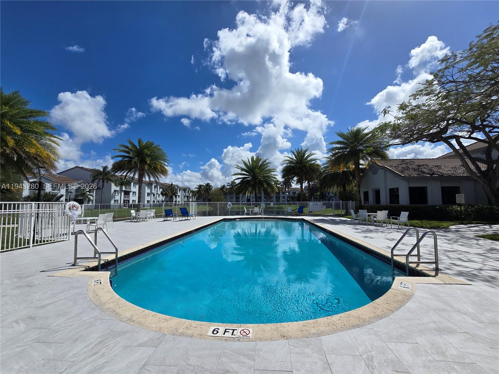 ROYAL GRAND CONDO - Residential