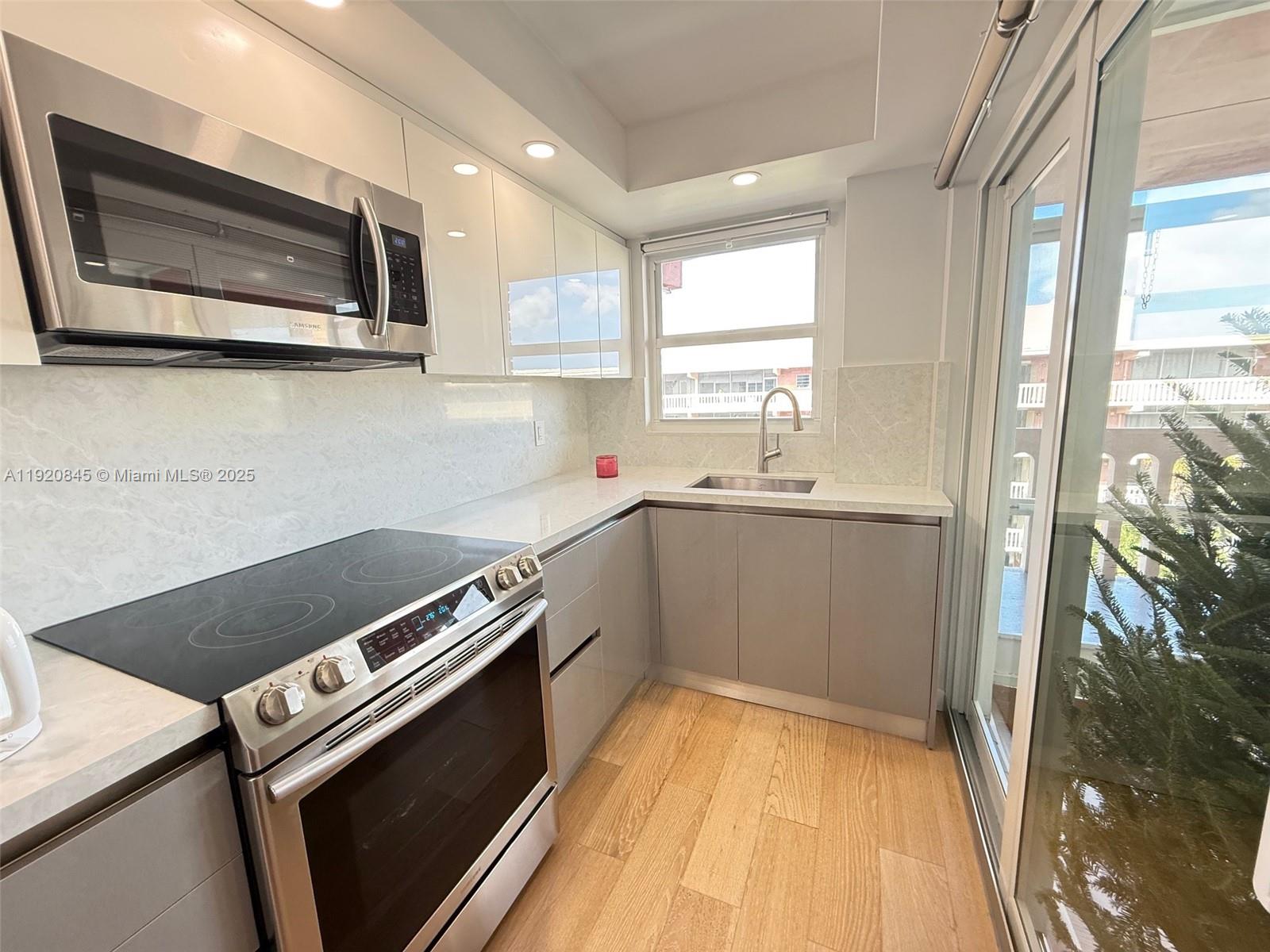 ELDORADO PLAZA WEST CONDO - Residential