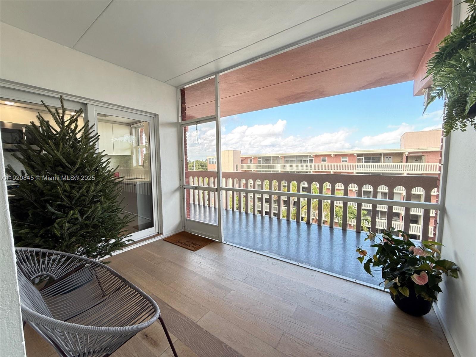 ELDORADO PLAZA WEST CONDO - Residential