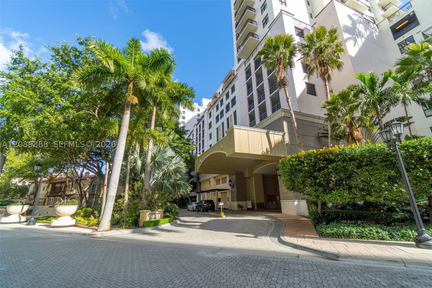 888 S Douglas Rd 1516