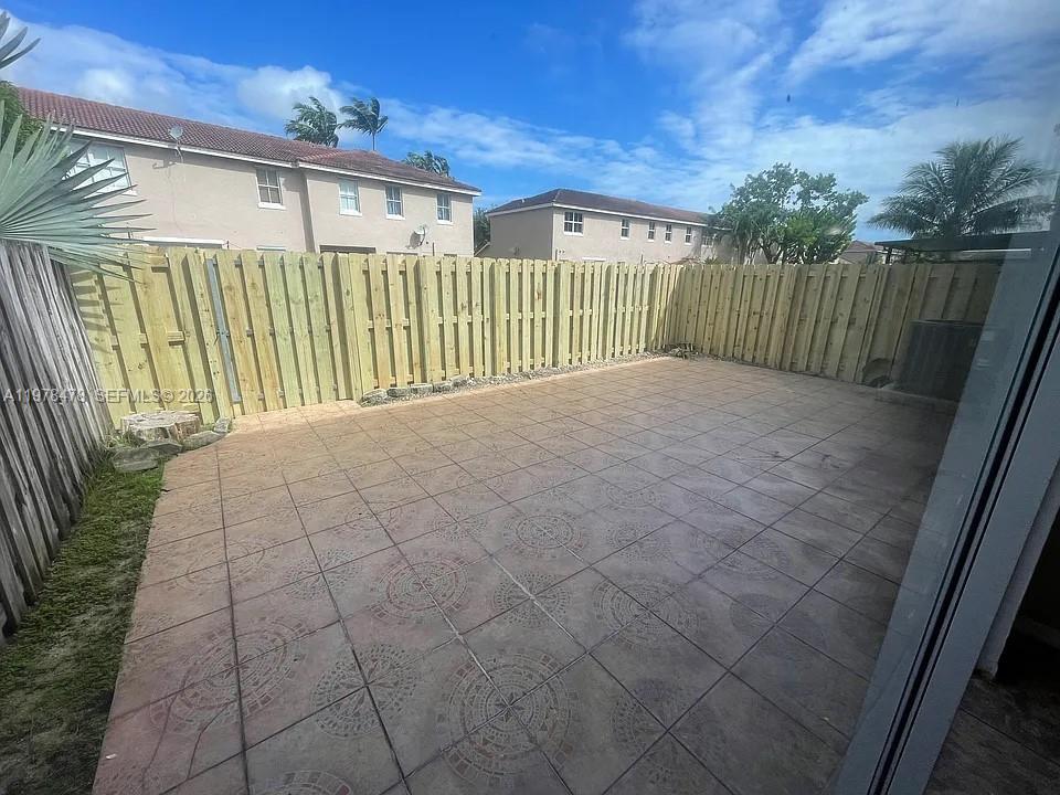 RIVERSIDE AT BISC NATL PK - Residential Lease