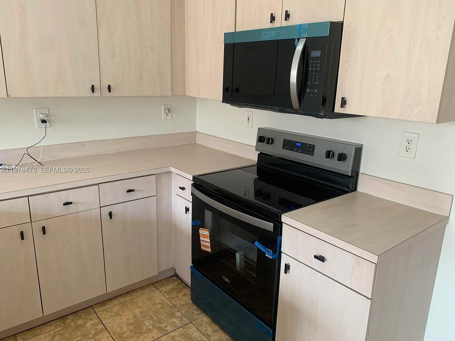 RIVERSIDE AT BISC NATL PK - Residential Lease