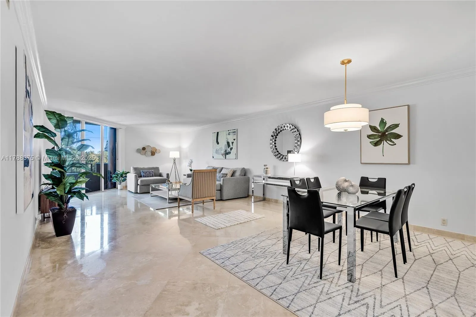 Key Biscayne, Florida 33149, United States, 2 Bedrooms Bedrooms, ,2 BathroomsBathrooms,Residential,Active,114058