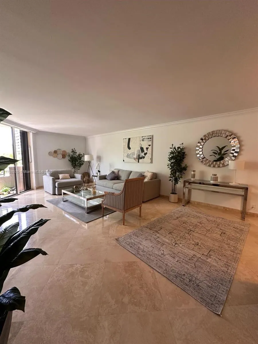 Key Biscayne, Florida 33149, United States, 2 Bedrooms Bedrooms, ,2 BathroomsBathrooms,Residential,Active,114058