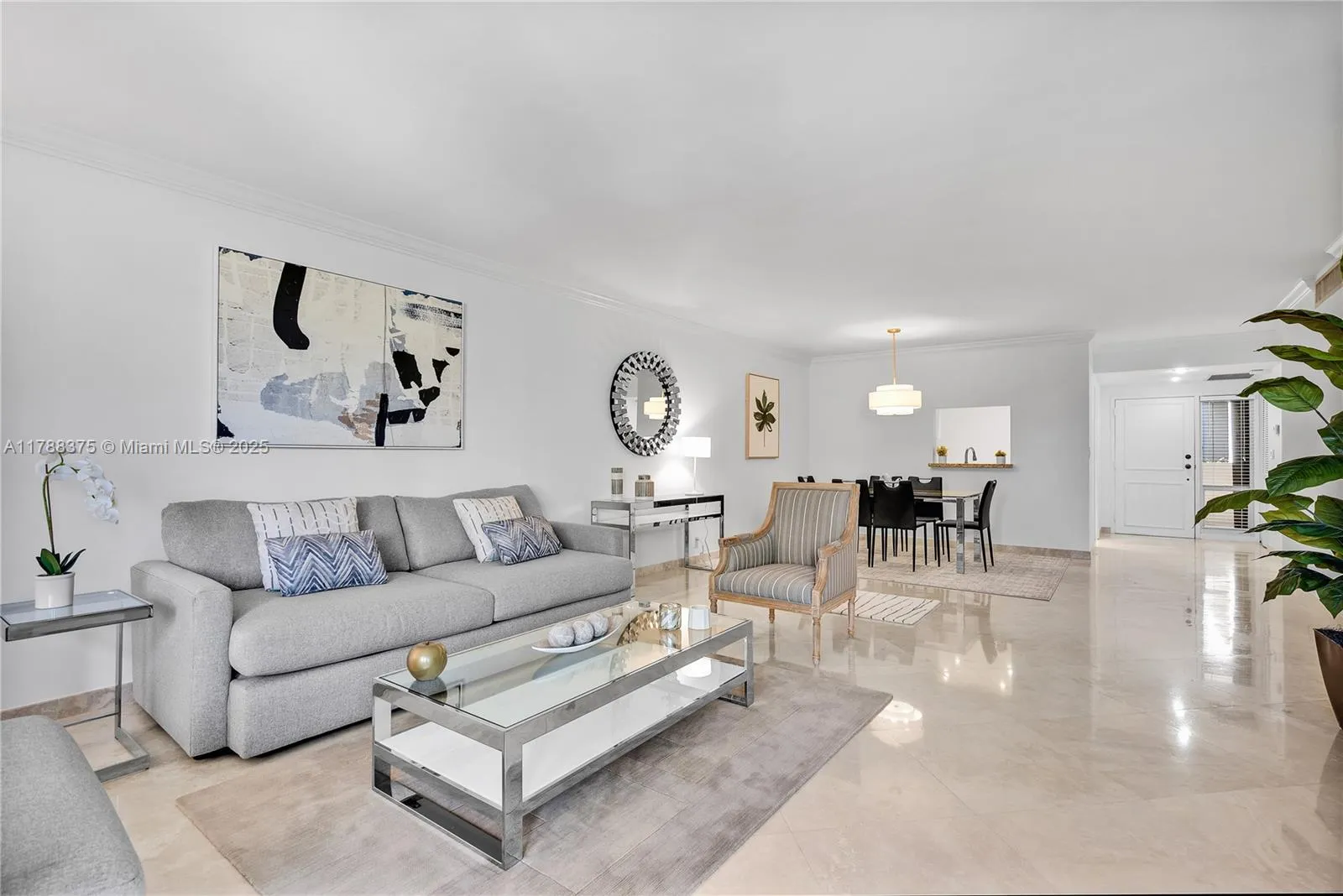 Key Biscayne, Florida 33149, United States, 2 Bedrooms Bedrooms, ,2 BathroomsBathrooms,Residential,Active,114058