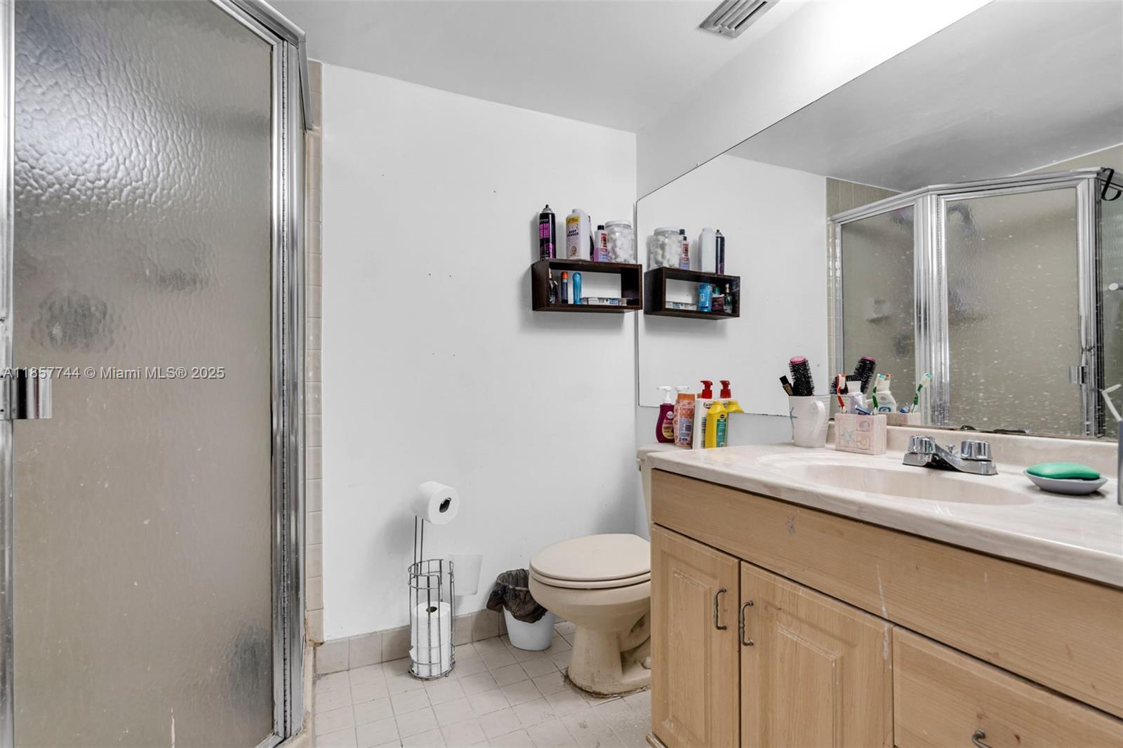 VISTA DEL LAGO CONDO PH 2 - Residential Lease