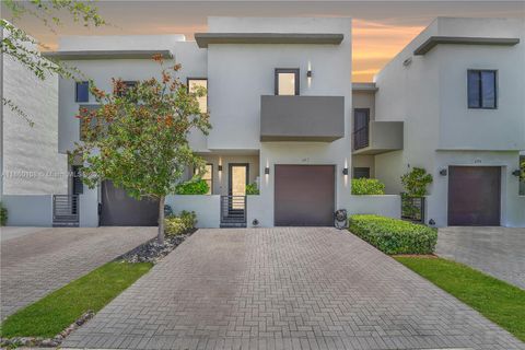 487 SW 91st Ave Miami FL 33174
