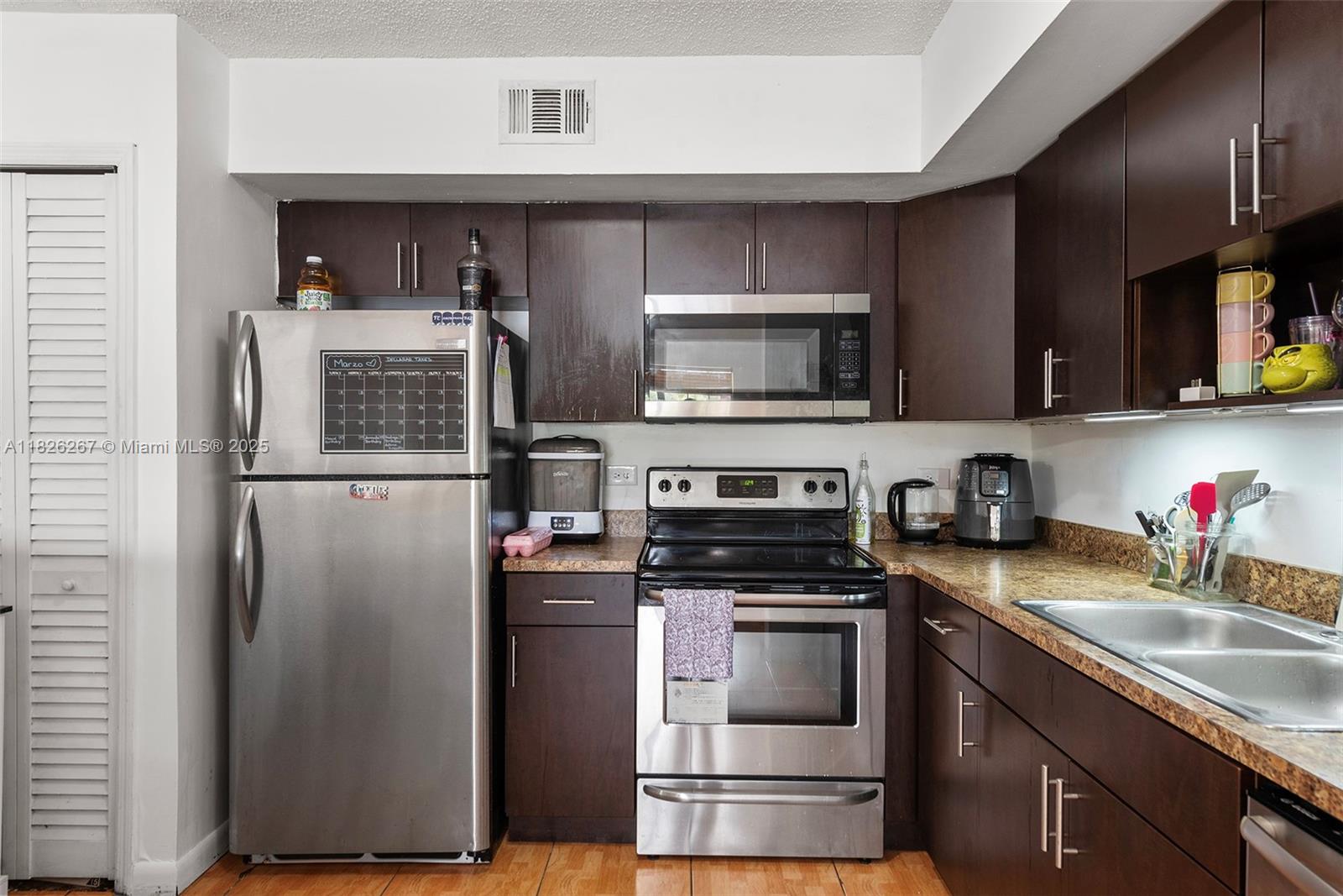 LAKEWOOD AT EMERALD HILLS - Residential