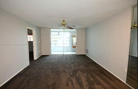 Condominium in Sunrise FL 8280 Sunrise Lakes Blvd Blvd 25.jpg