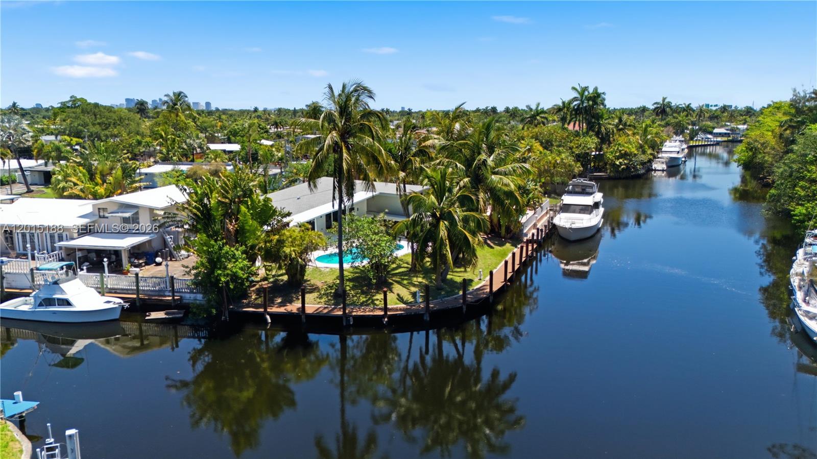 LAUDERDALE ISLES NO 2-BLK - Residential