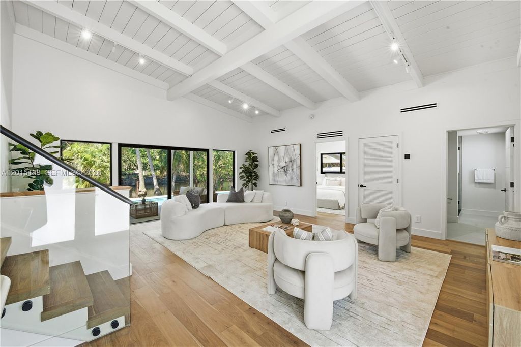 Photo of 2637 Sugarloaf Ln, Fort Lauderdale, FL 33312 (MLS # A12015188)