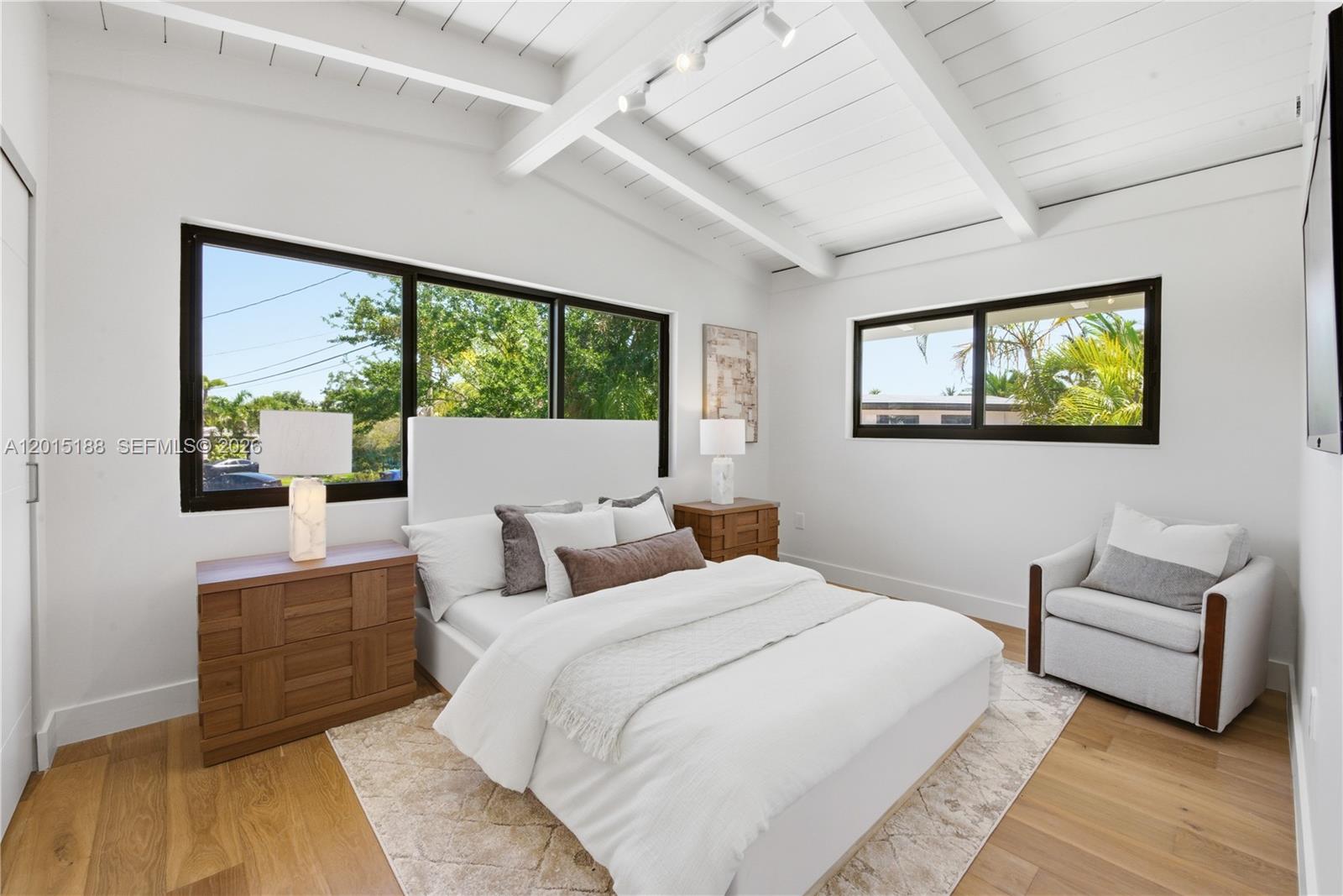 LAUDERDALE ISLES NO 2-BLK - Residential