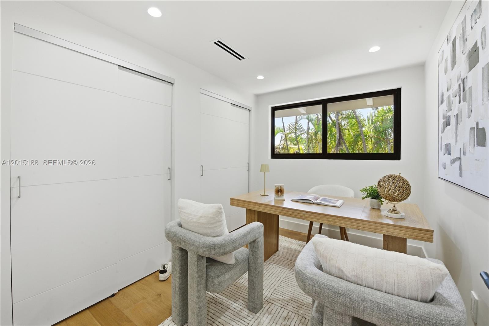 LAUDERDALE ISLES NO 2-BLK - Residential