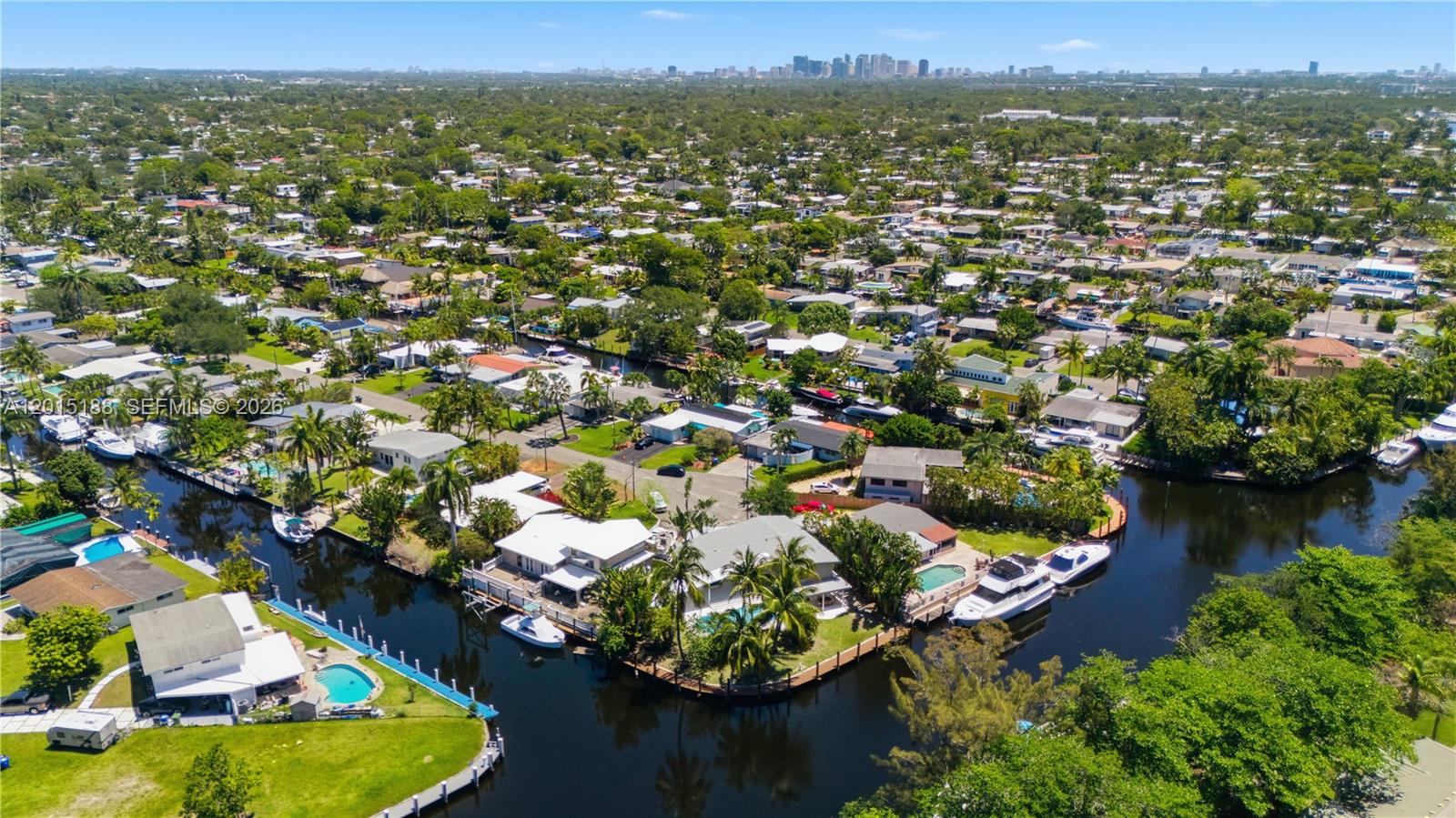 LAUDERDALE ISLES NO 2-BLK - Residential