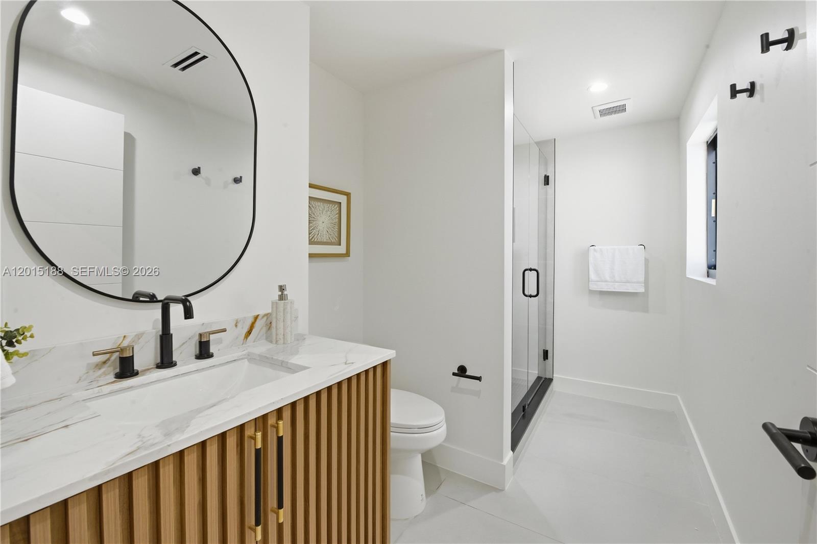 LAUDERDALE ISLES NO 2-BLK - Residential