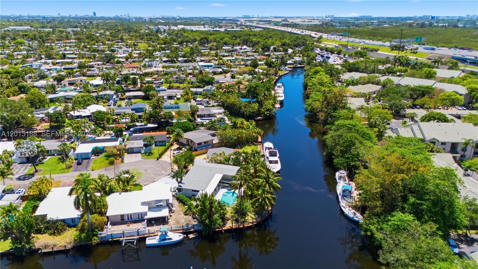 LAUDERDALE ISLES NO 2-BLK - Residential