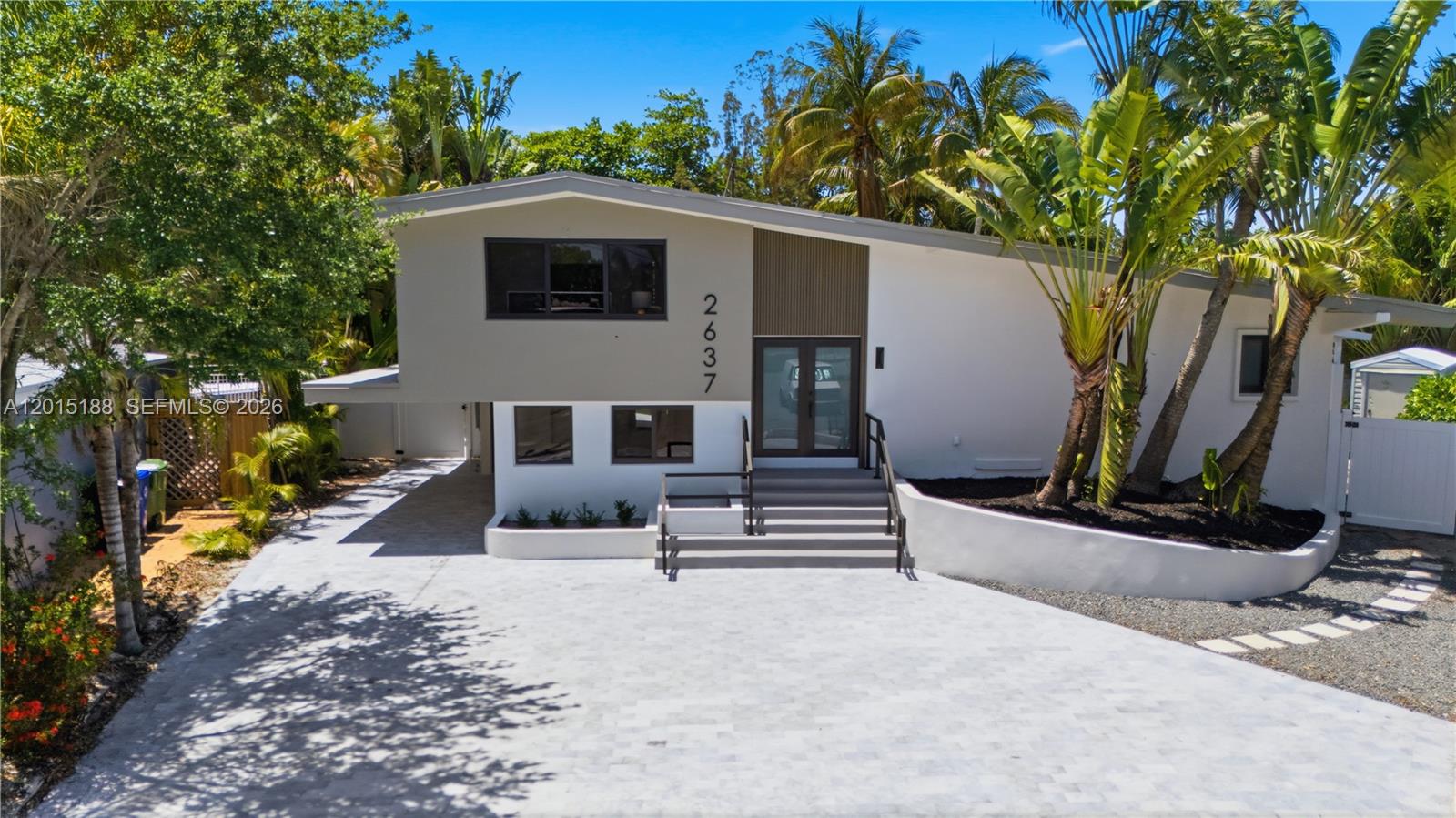LAUDERDALE ISLES NO 2-BLK - Residential