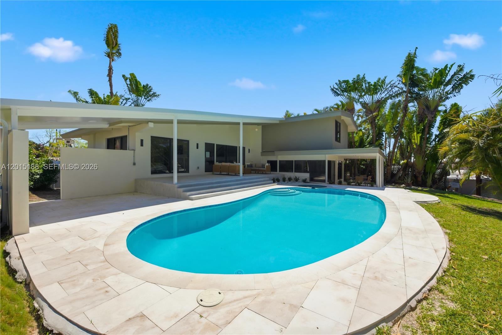 LAUDERDALE ISLES NO 2-BLK - Residential