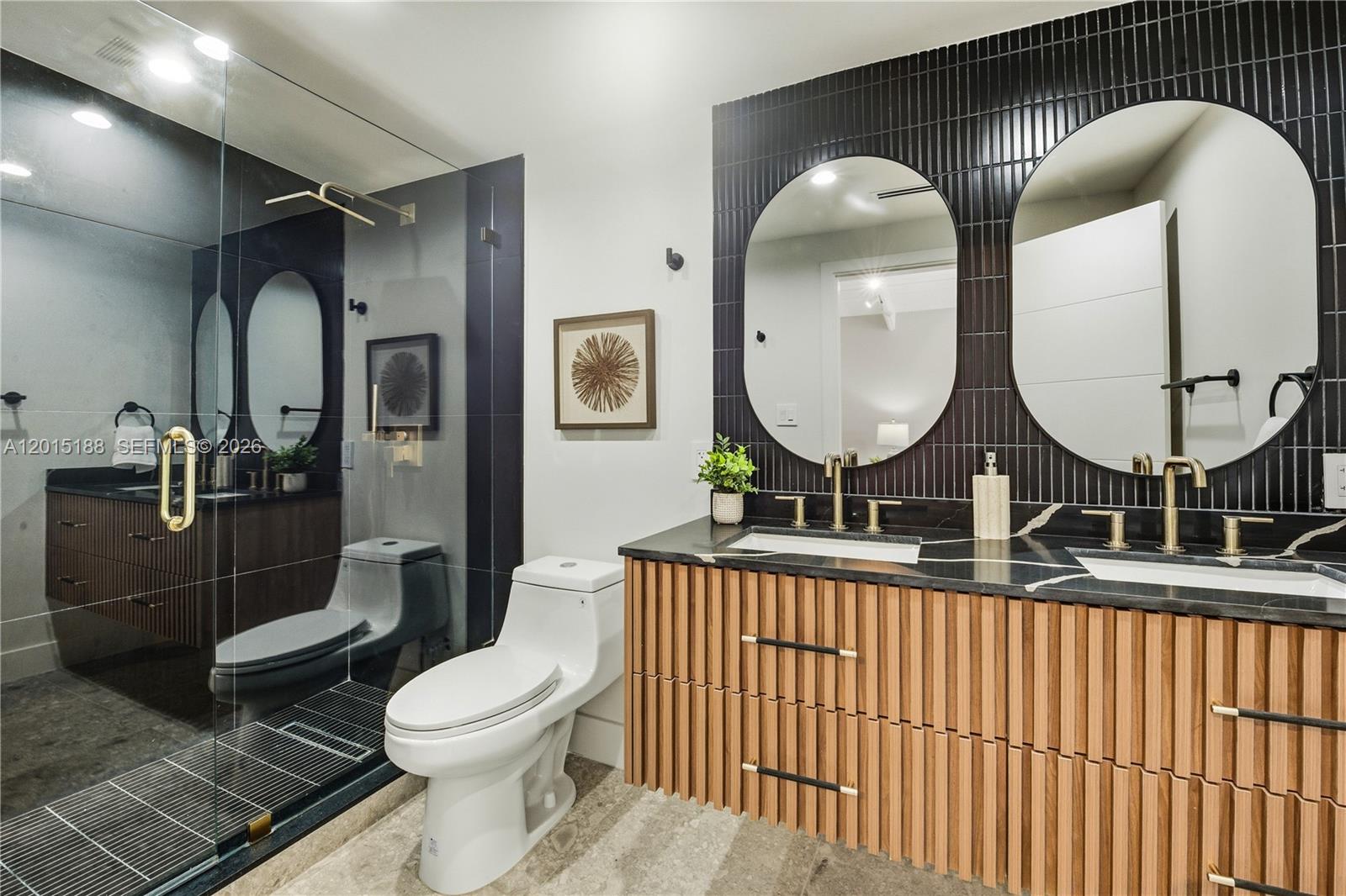 LAUDERDALE ISLES NO 2-BLK - Residential