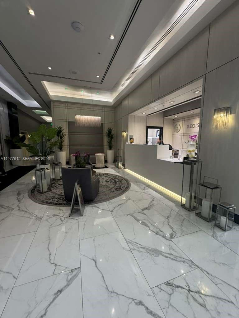 FORTUNE HOUSE CONDO - Residential Lease