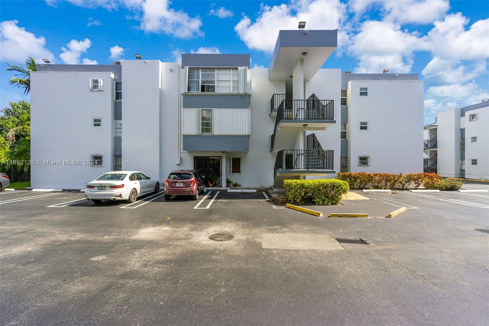 Property for Sale at 2460 Sw 18th Ave 1204, Miami, Broward County, Florida - Bedrooms: 2 
Bathrooms: 1  - $299,999