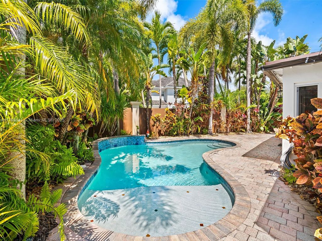 Photo of 1730 NE 16th St, Fort Lauderdale, FL 33304 (MLS # A11798849)