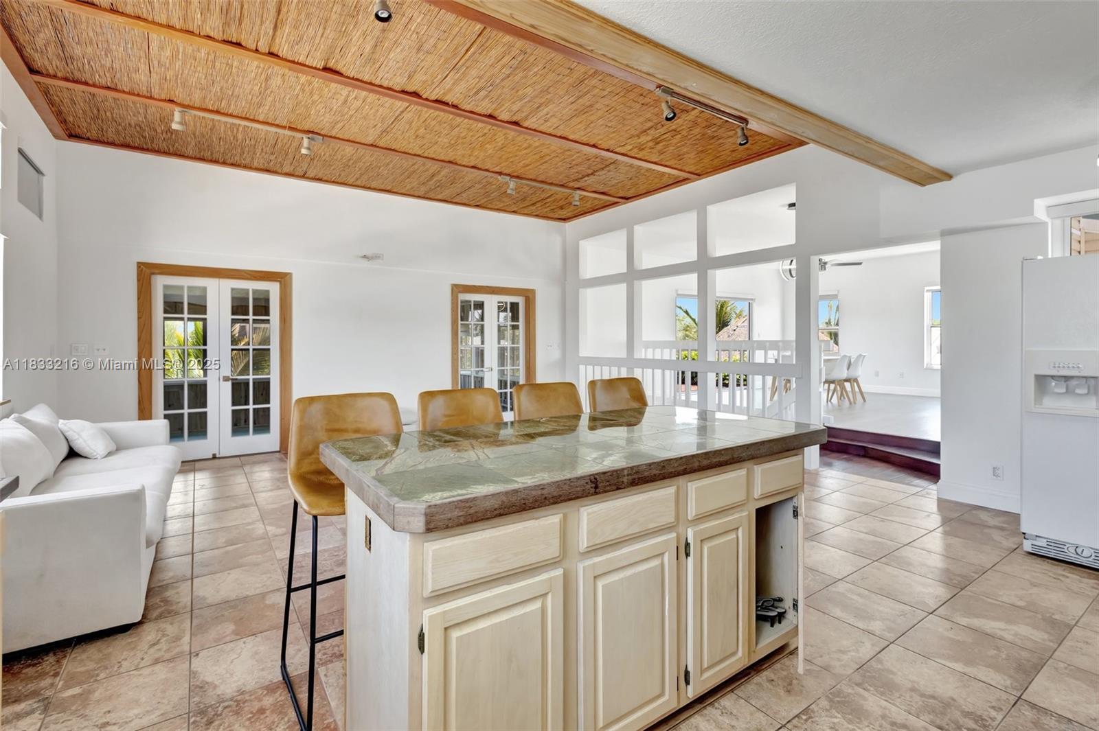 CORAL COVE BEACH SECTION - Residential