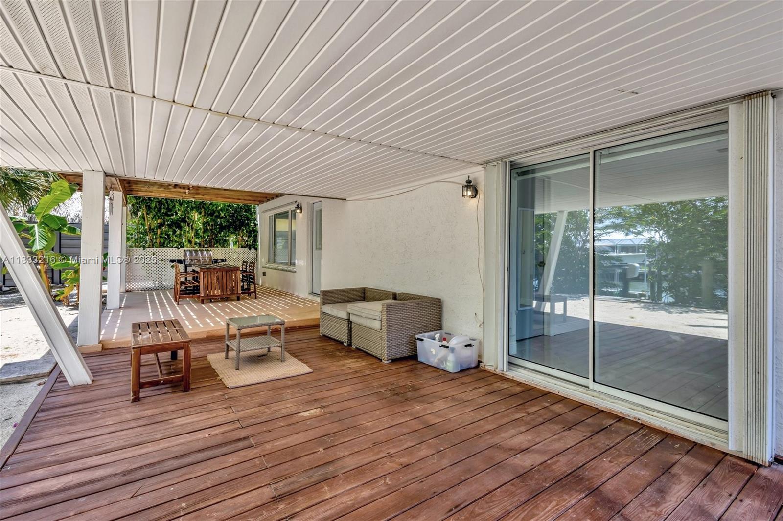 CORAL COVE BEACH SECTION - Residential