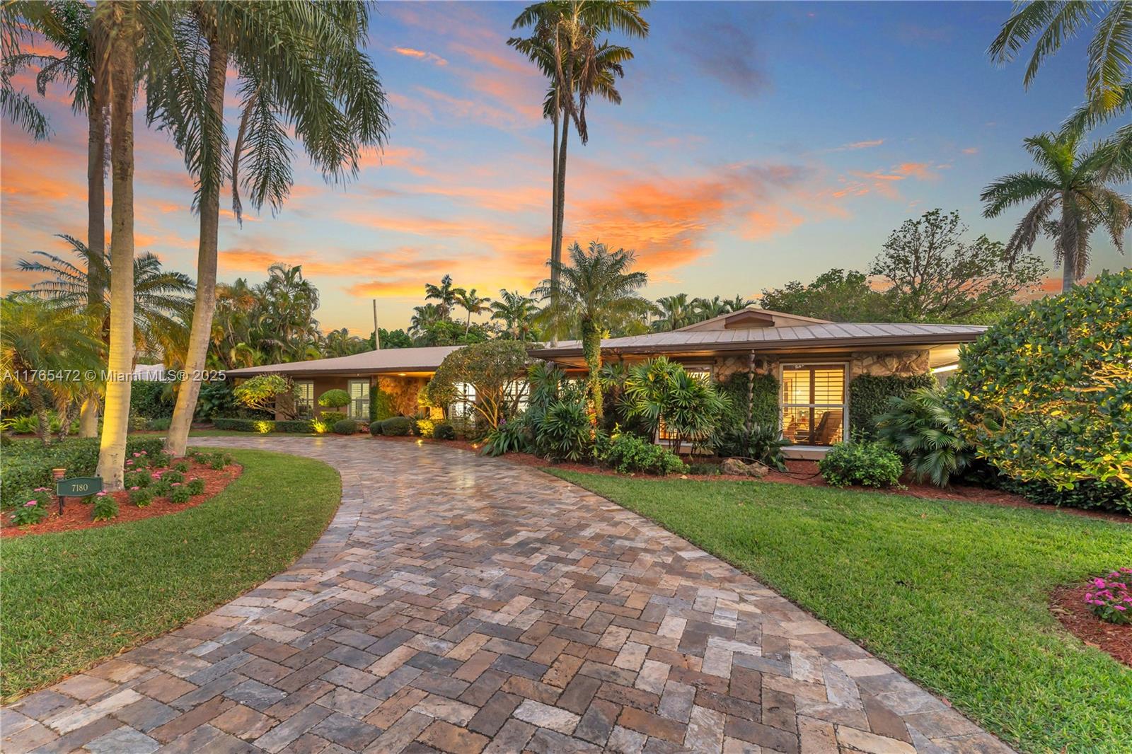 Property for Sale at 7180 Sw 115th Ter, Pinecrest, Miami-Dade County, Florida - Bedrooms: 4 
Bathrooms: 3  - $1,995,000