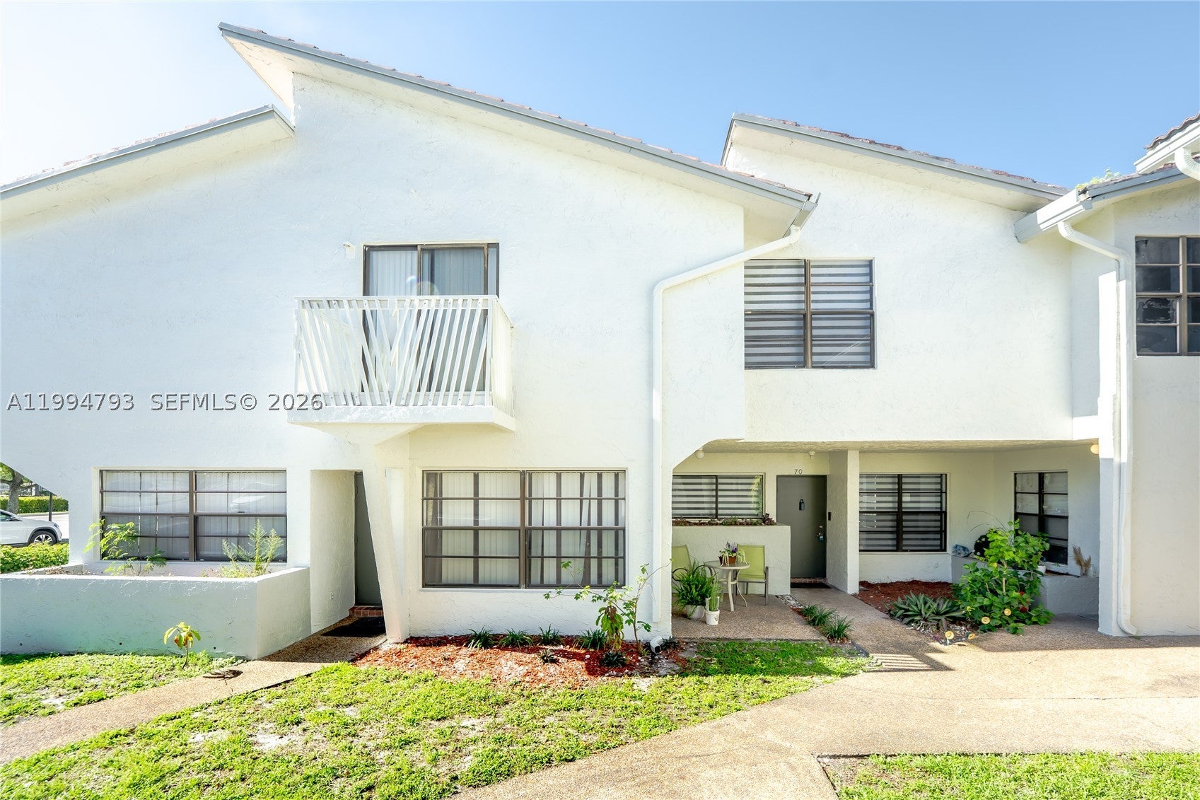 2570 Coral Springs Dr 2570, Coral Springs FL 33065