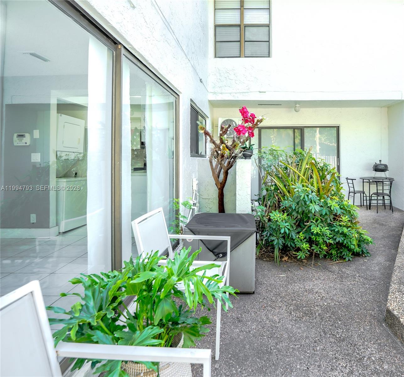 PALM SPRINGS VILLAGE COND - Residential
