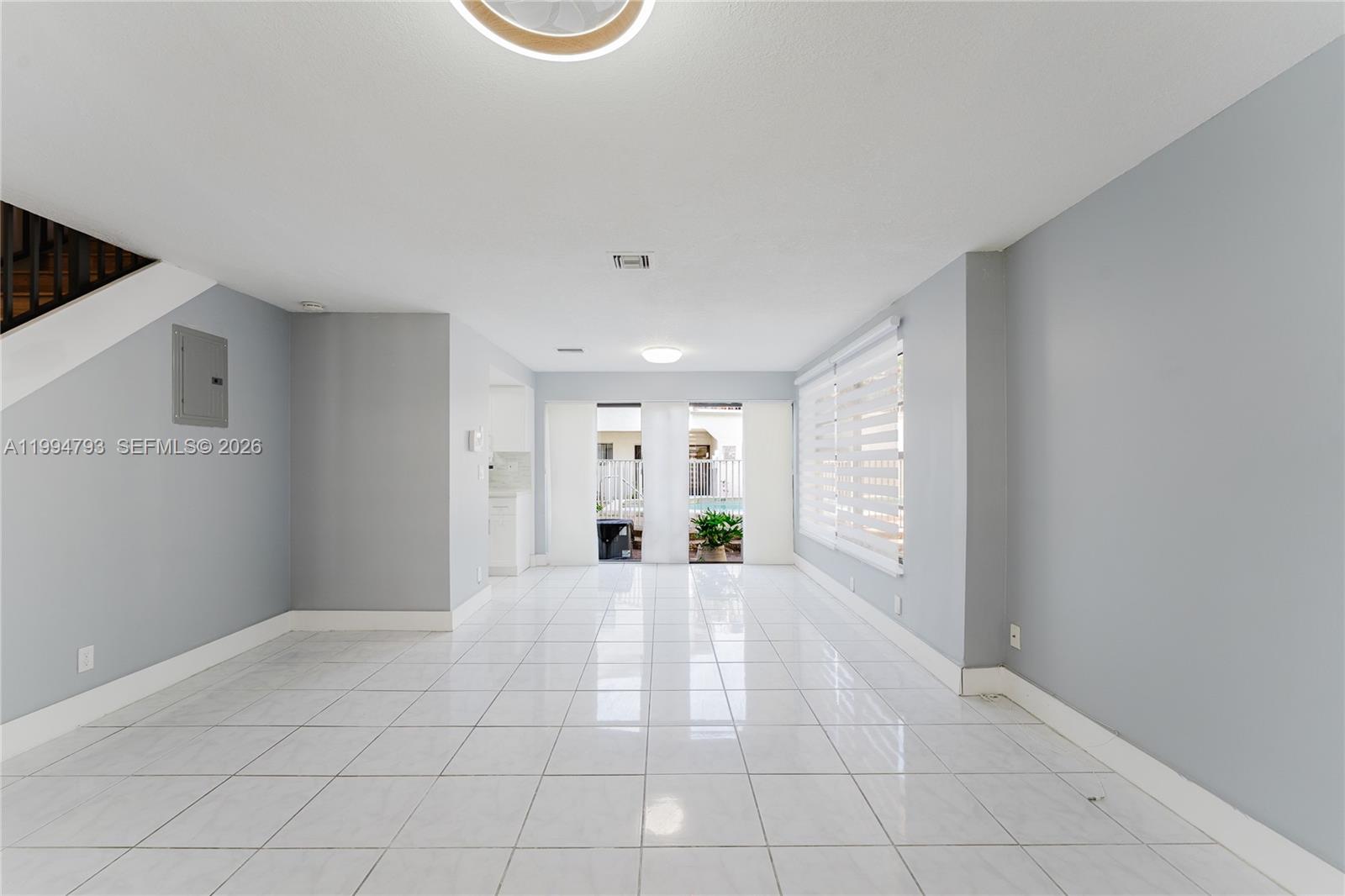 PALM SPRINGS VILLAGE COND - Residential