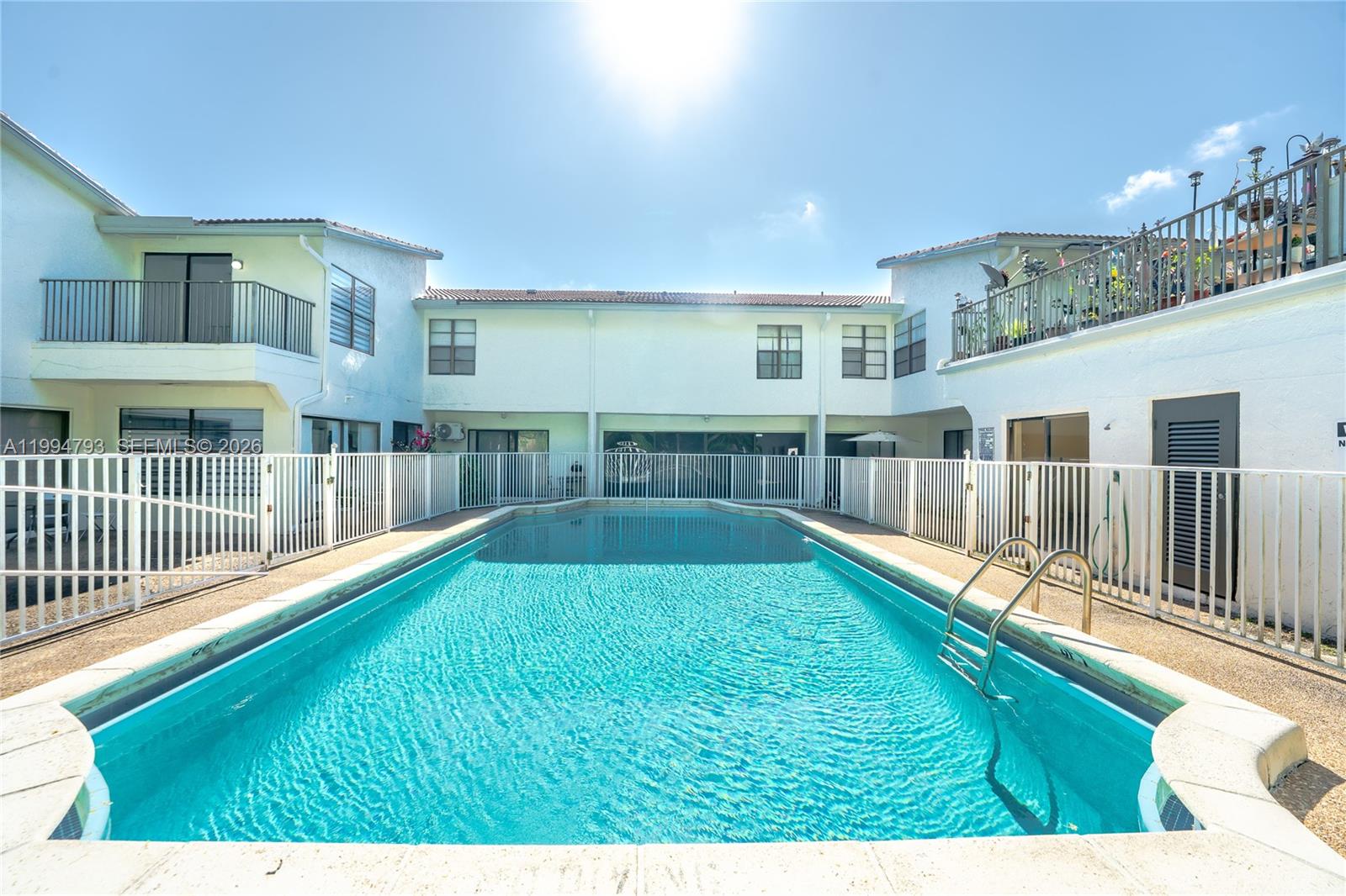 PALM SPRINGS VILLAGE COND - Residential