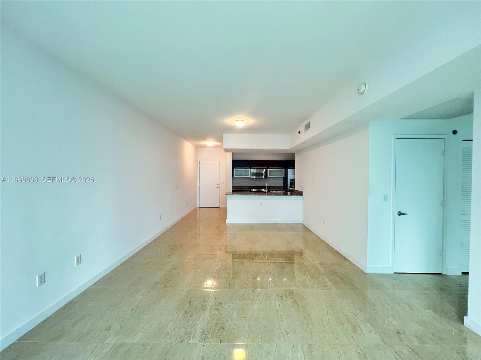 THE PLAZA 851 BRICKELL CO - Residential Lease