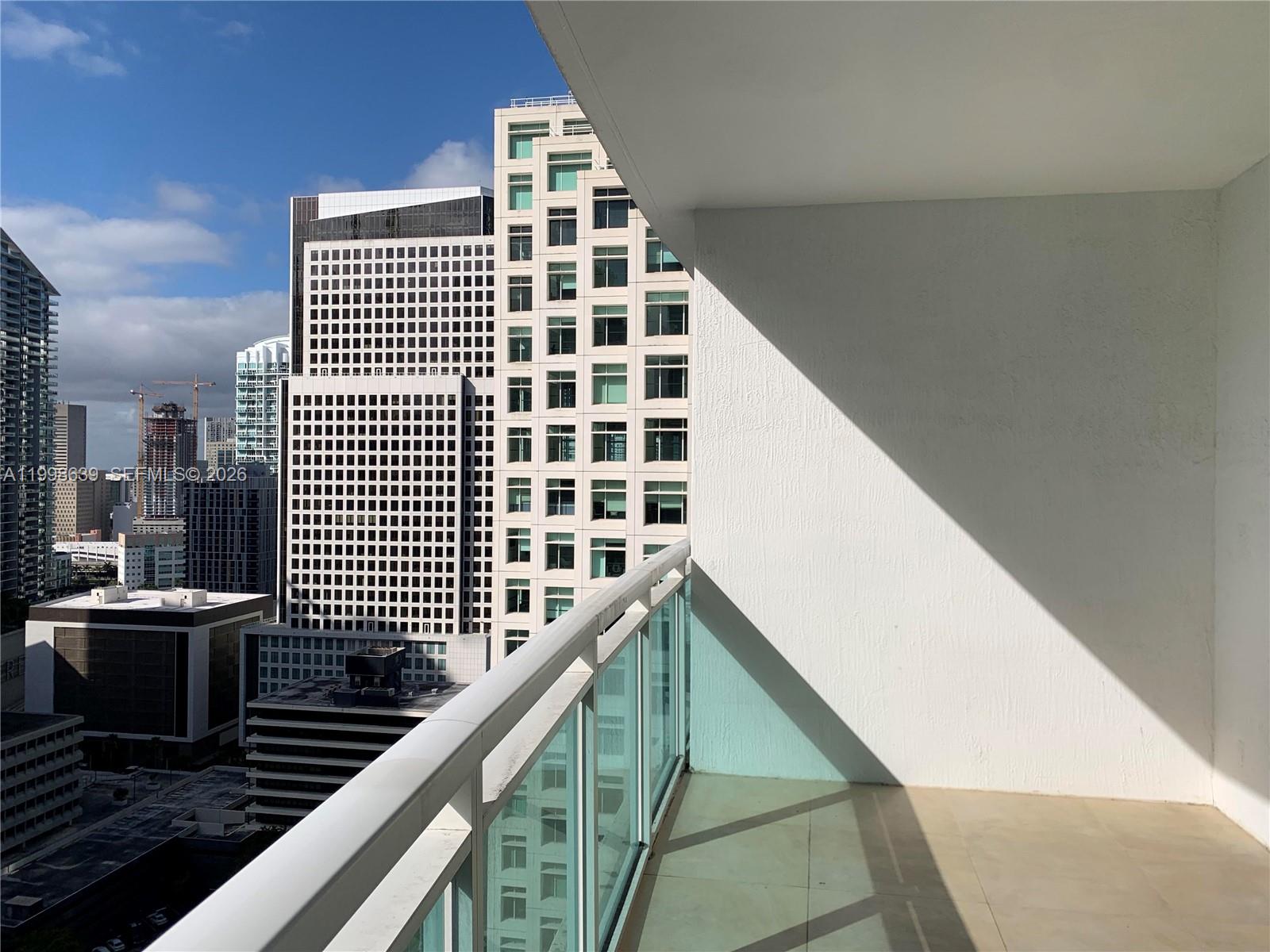 THE PLAZA 851 BRICKELL CO - Residential Lease