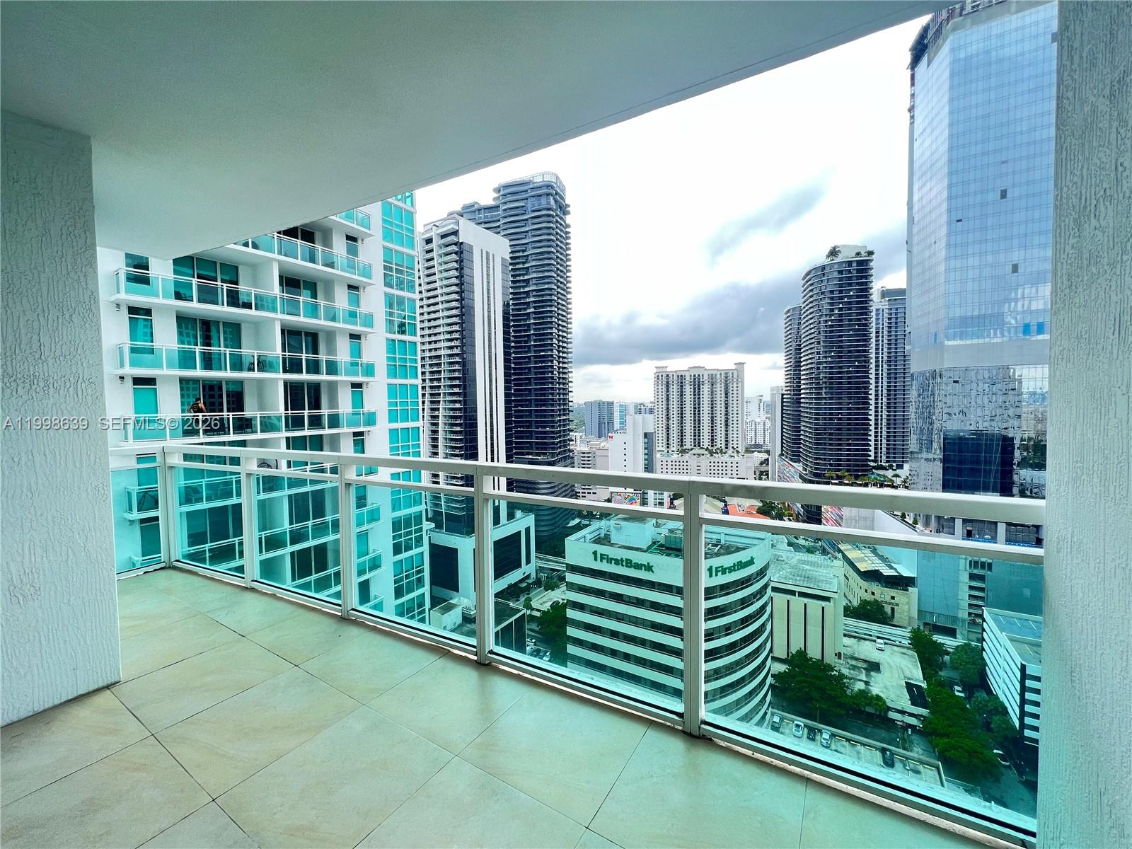 THE PLAZA 851 BRICKELL CO - Residential Lease