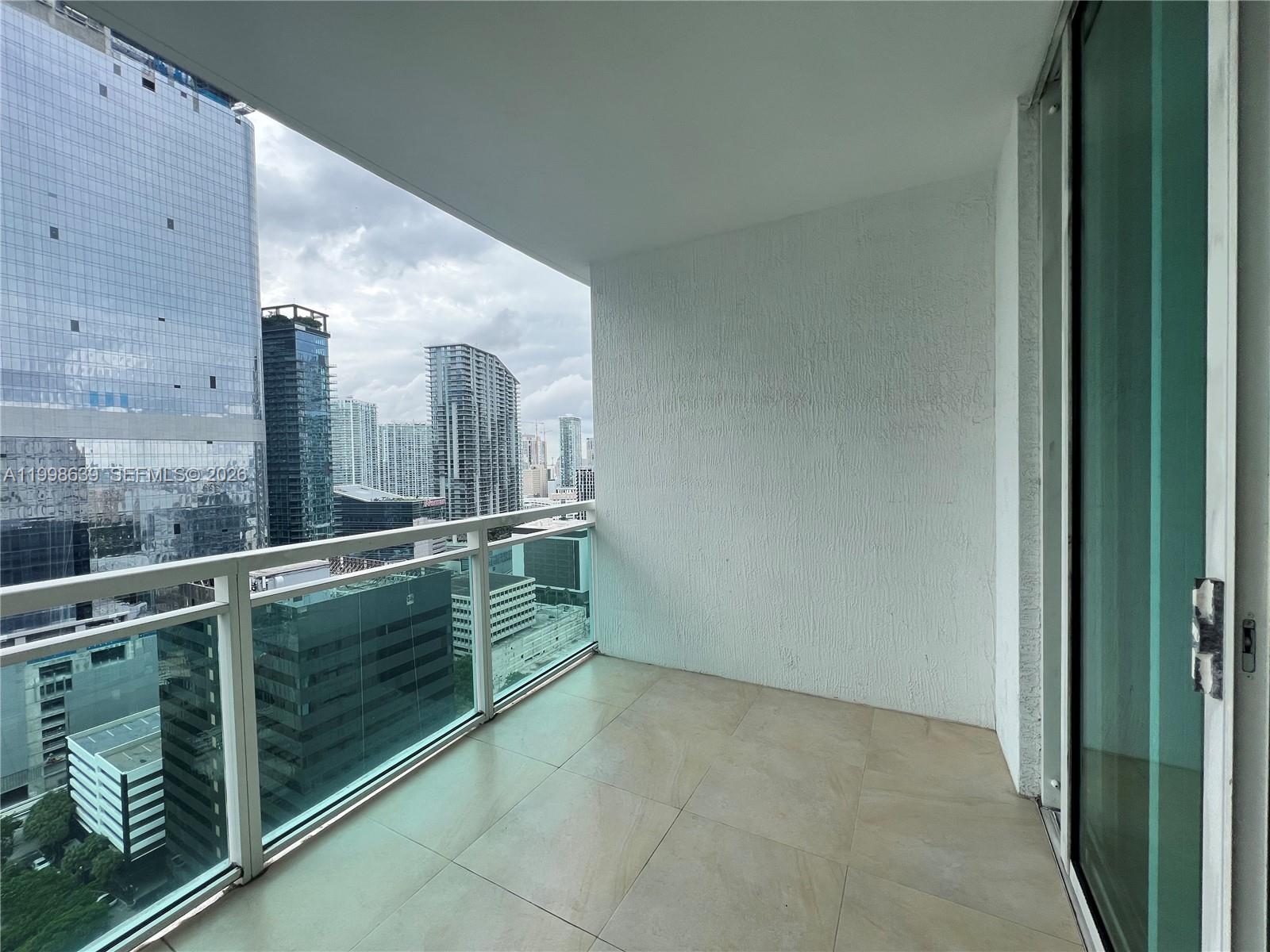 THE PLAZA 851 BRICKELL CO - Residential Lease