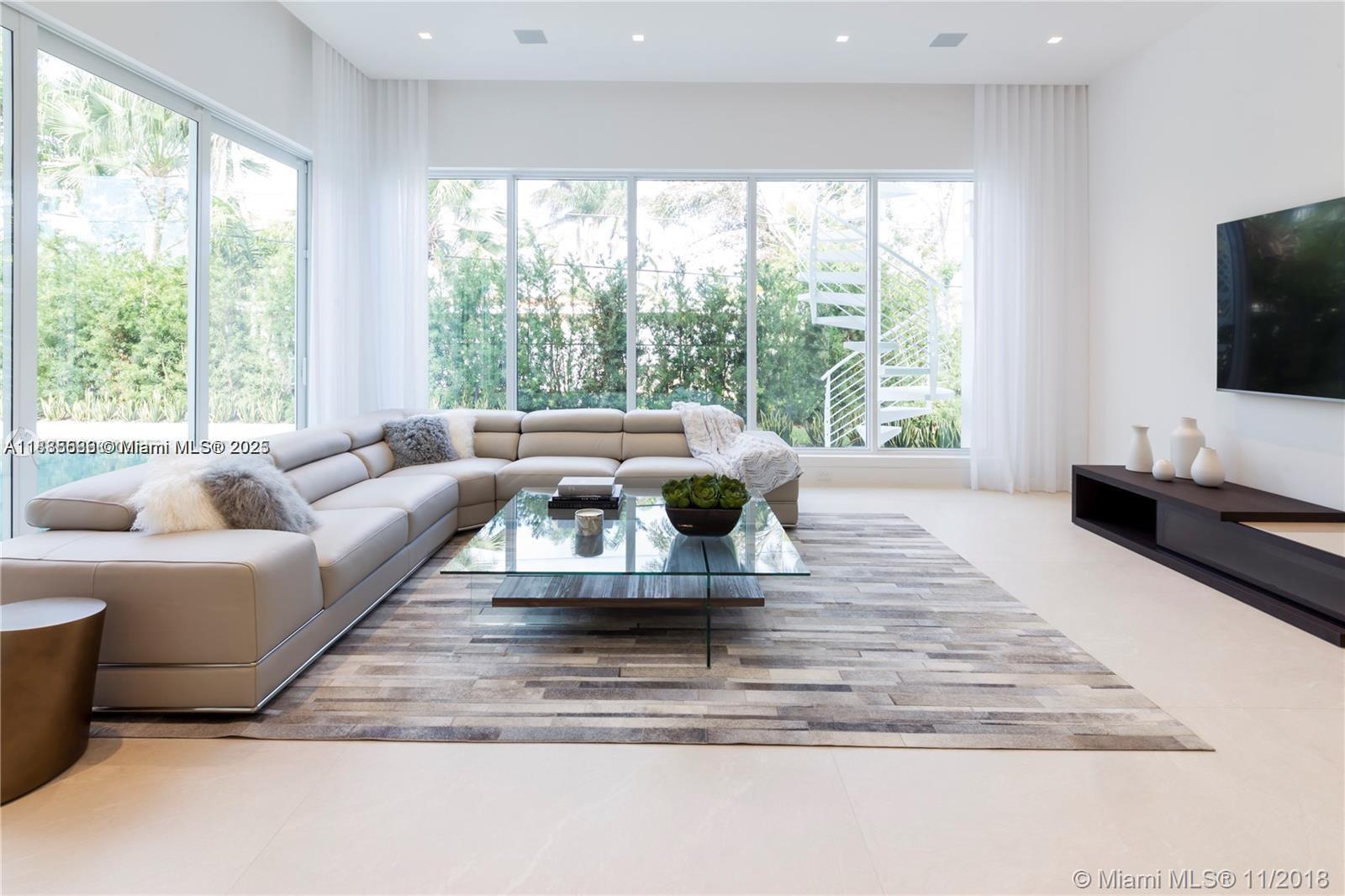 BAY HARBOR ISLAND - Residential