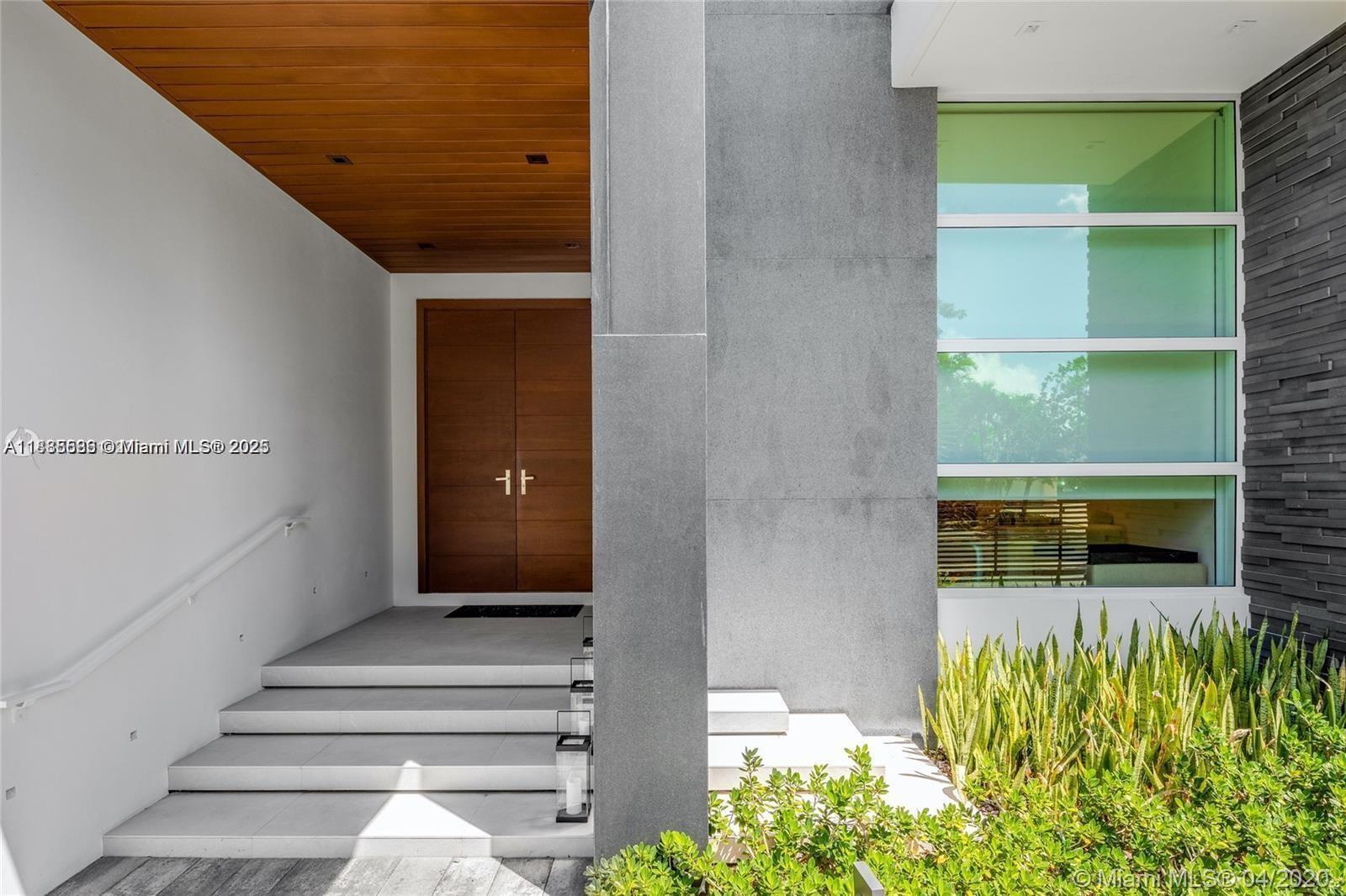 BAY HARBOR ISLAND - Residential