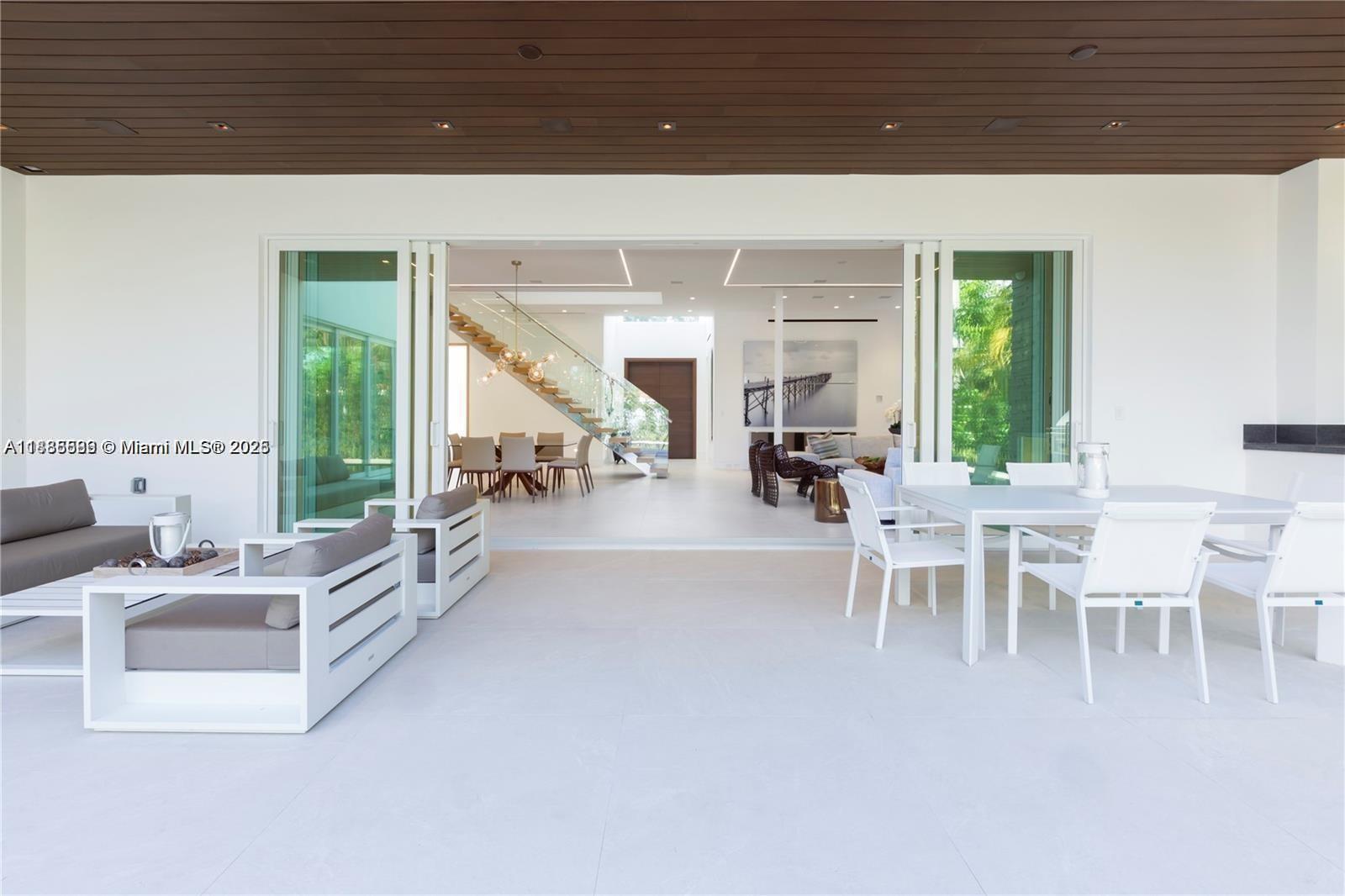 BAY HARBOR ISLAND - Residential