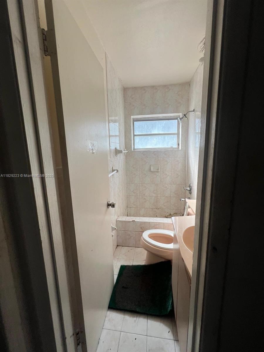 GOLDEN HIGHLANDS EST - Residential