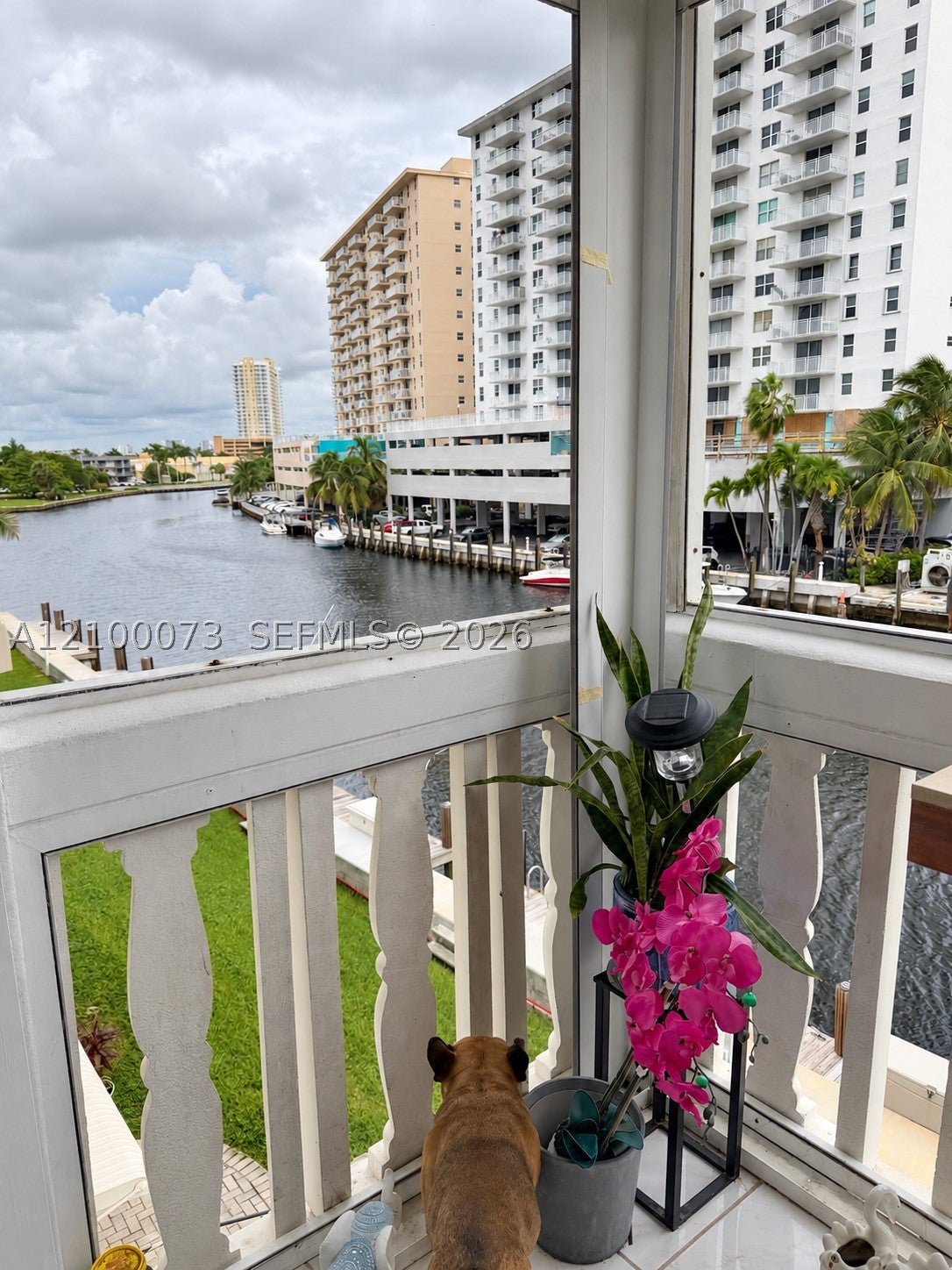 440 Paradise Isle Blvd 306