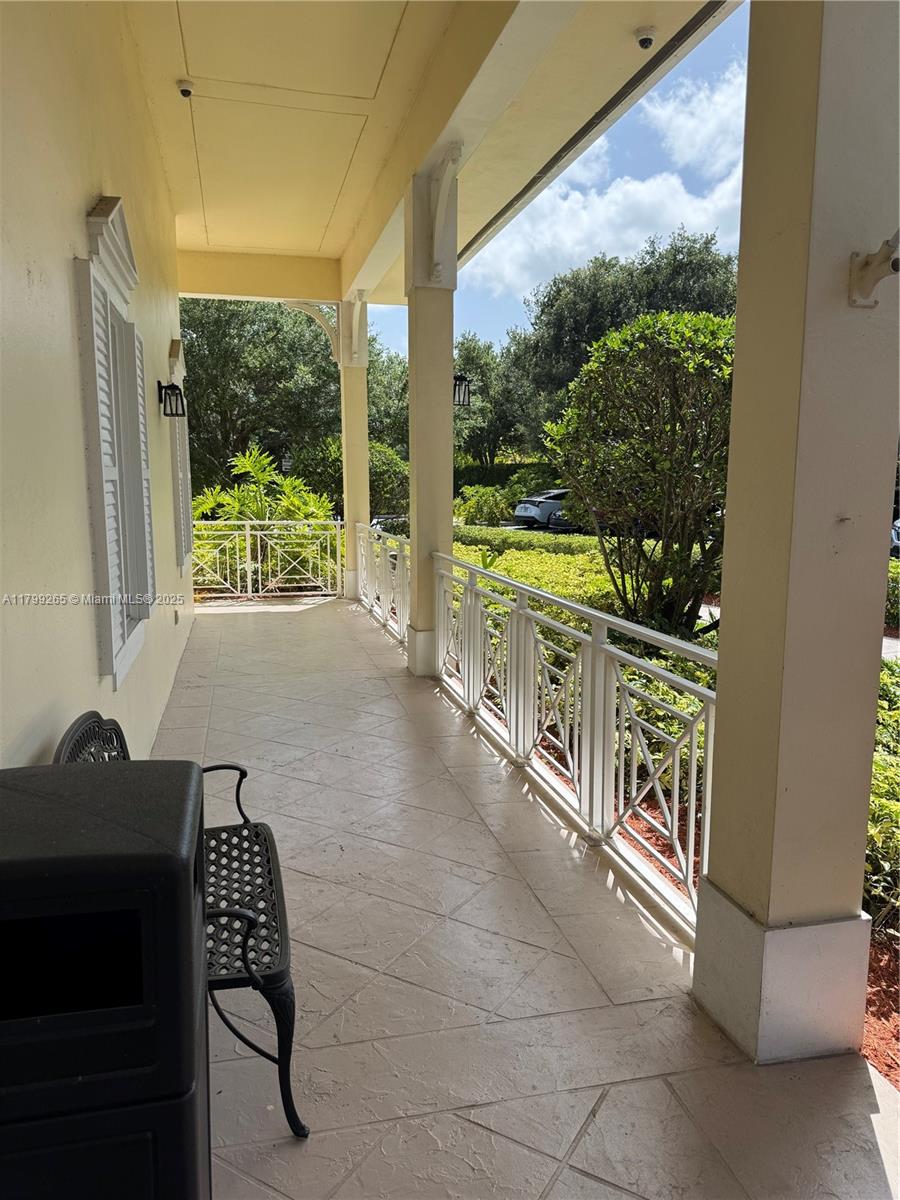 FLORIDIAN ISLES - Residential