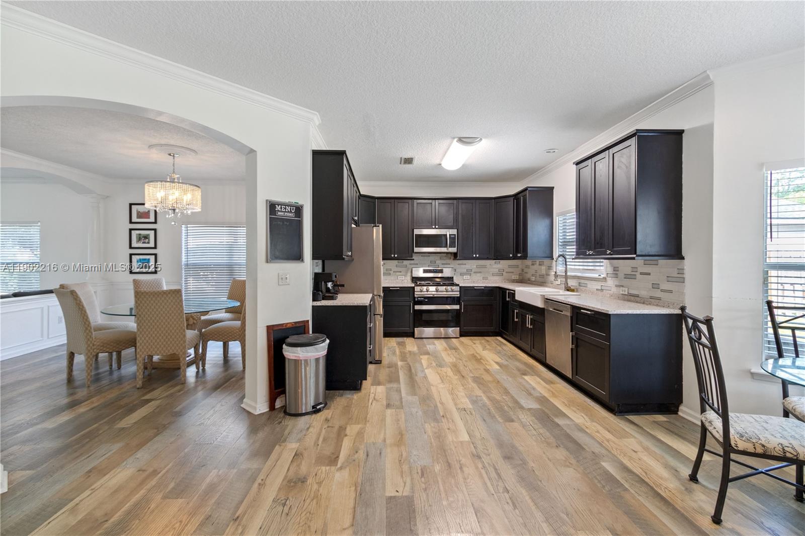 JAMES ISLAND UNIT THREE - Residential