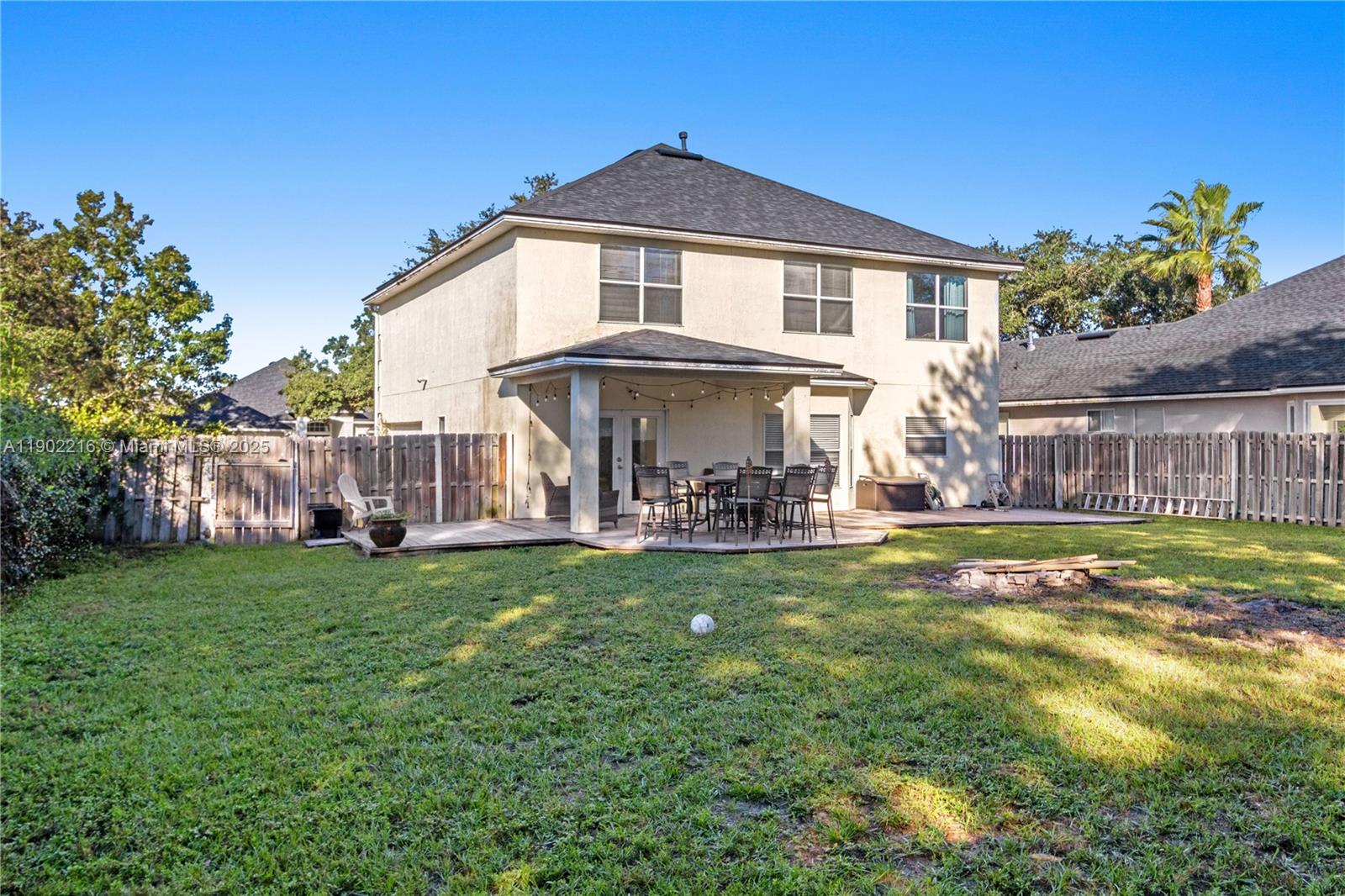 JAMES ISLAND UNIT THREE - Residential