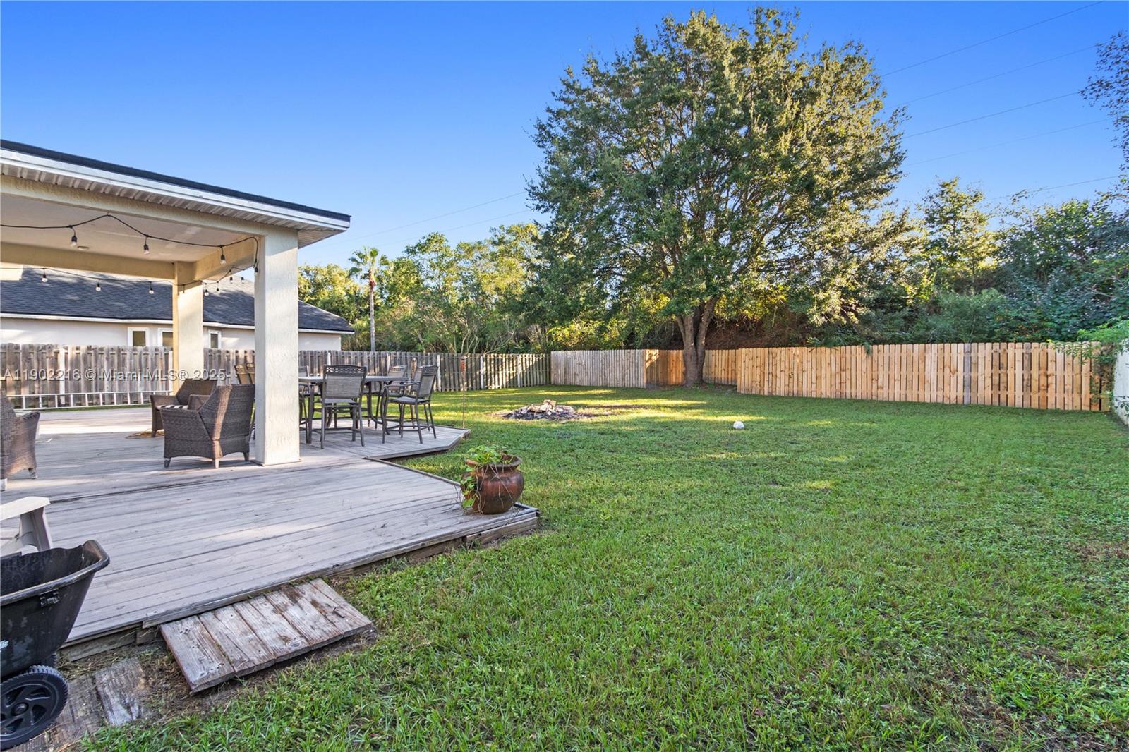 JAMES ISLAND UNIT THREE - Residential