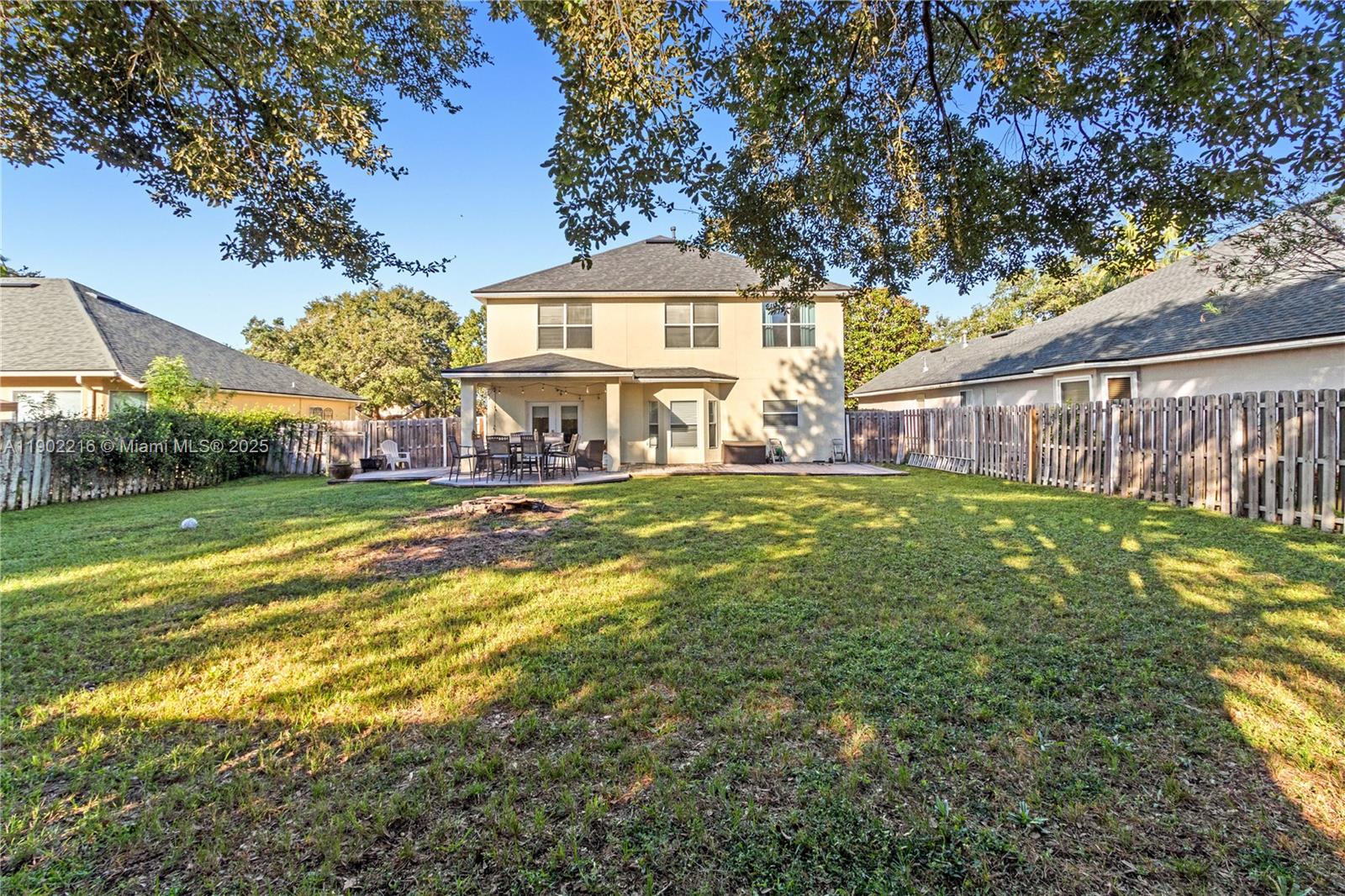 JAMES ISLAND UNIT THREE - Residential