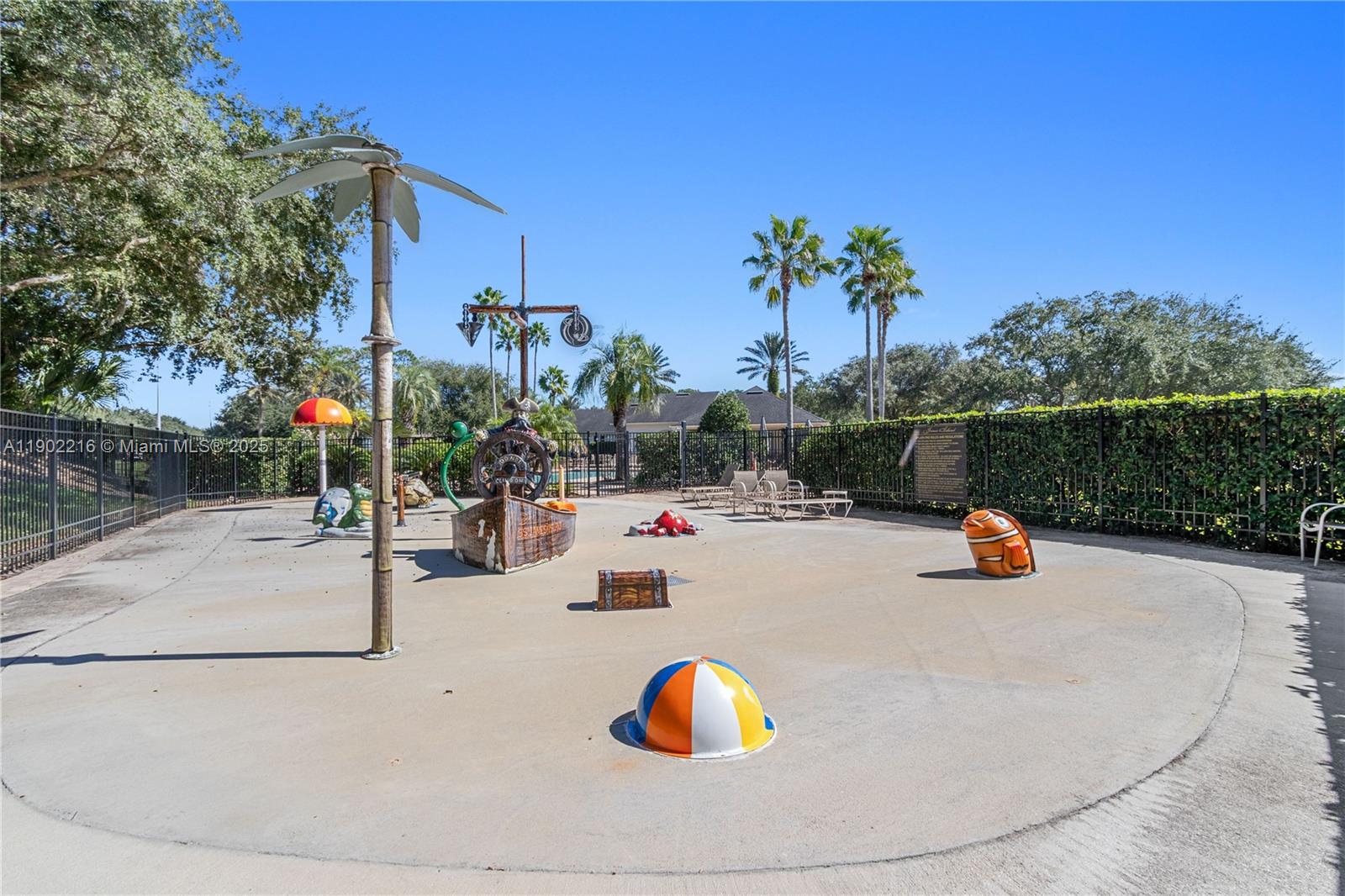 JAMES ISLAND UNIT THREE - Residential