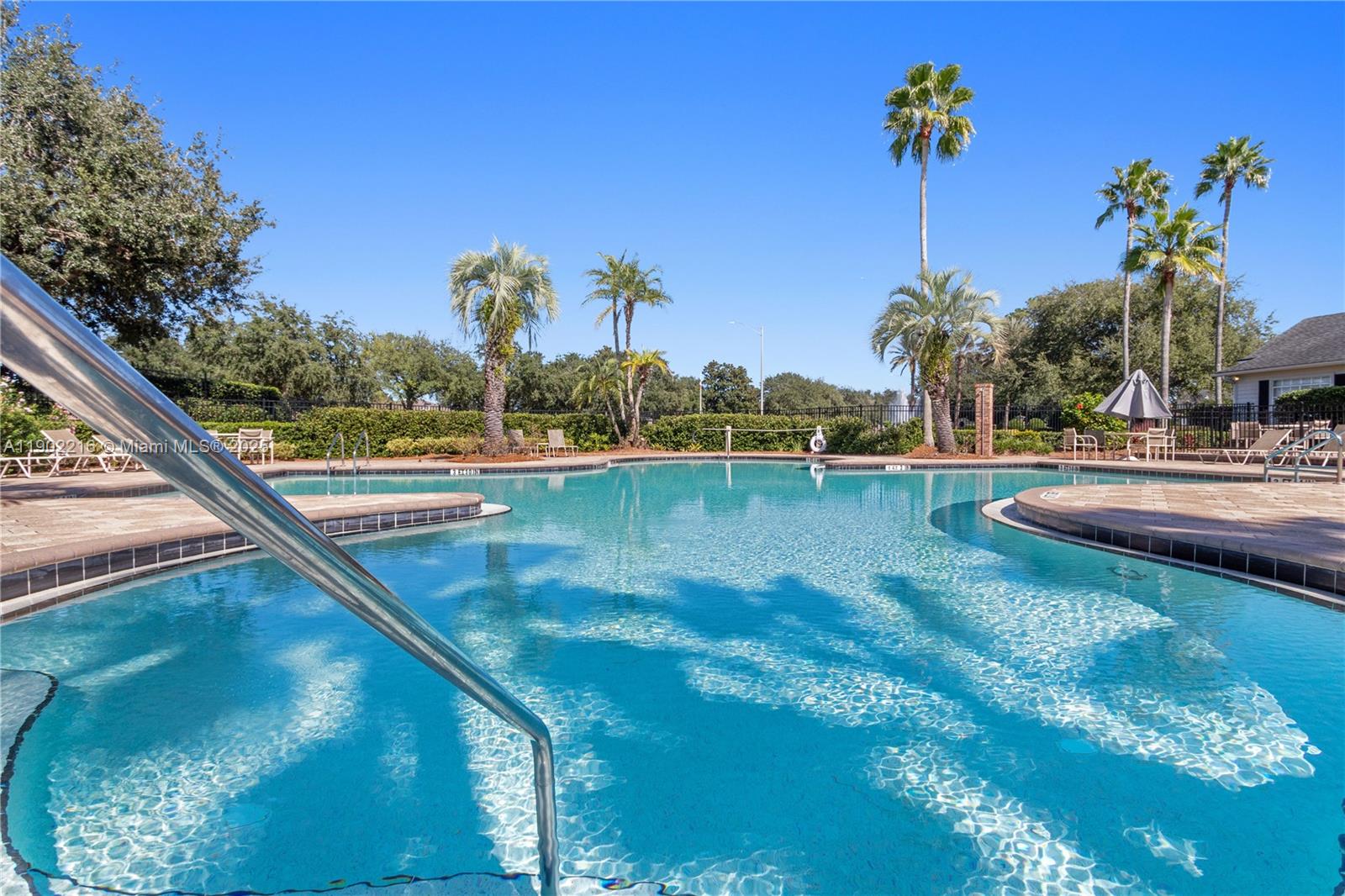 JAMES ISLAND UNIT THREE - Residential